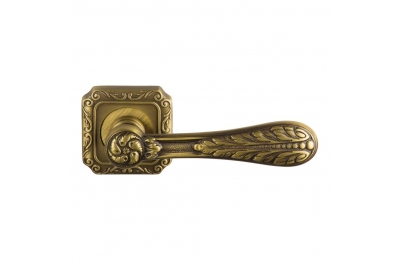 1155-9 Agata Class Door Handle on Rose Frosio Bortolo With Baroque Shape Design