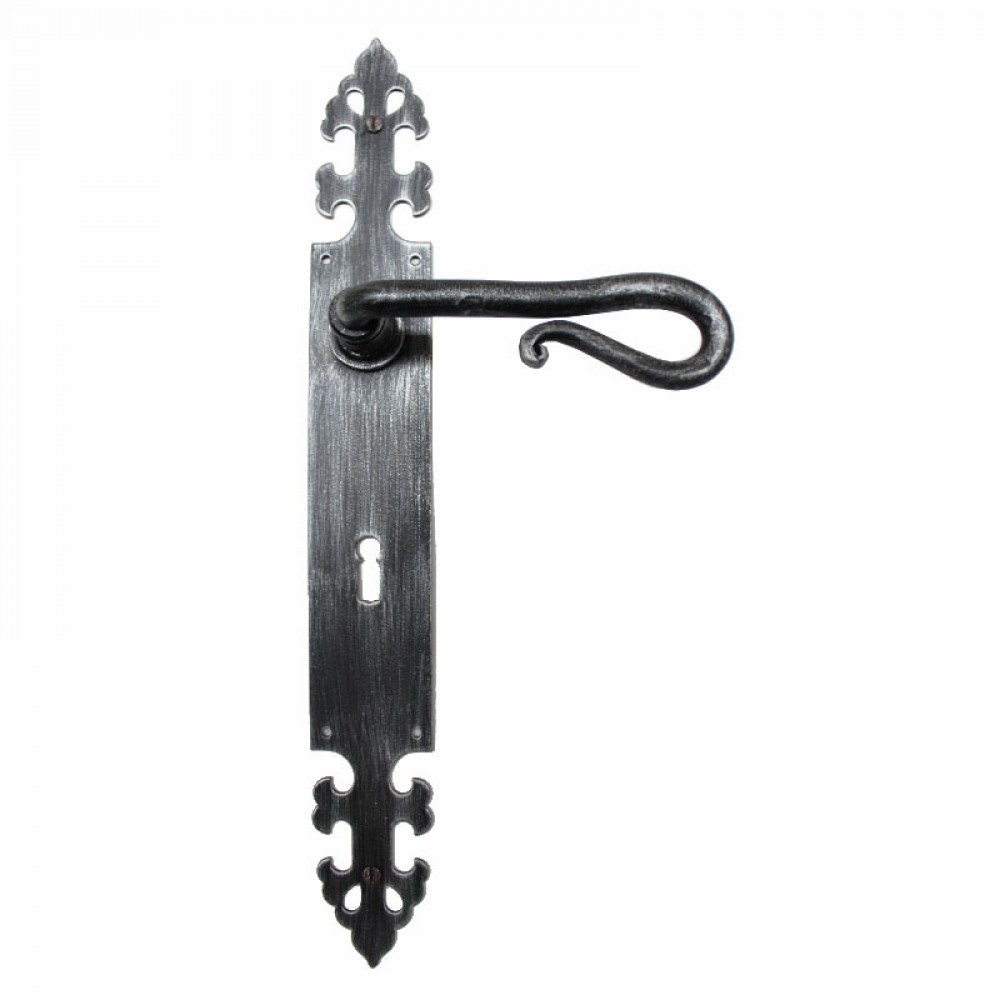 2067 Design Wrought Iron Door Handle on Plate Lorenz Ferart