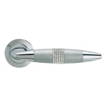 Havana Mesh Polished Chrome Door Handle on Rosette Linea Calì Crystal