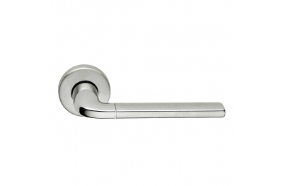 Milly 2 Series Basic forme Door Handle on Round Rosette Frosio Bortolo Interior Design