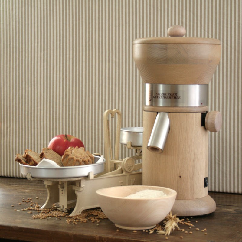 Grain Mill in Oak Wood MT5 with Natural Stone Grinder