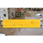 Economical Flood Barrier Kit in Wood and Aluminum Complete Set