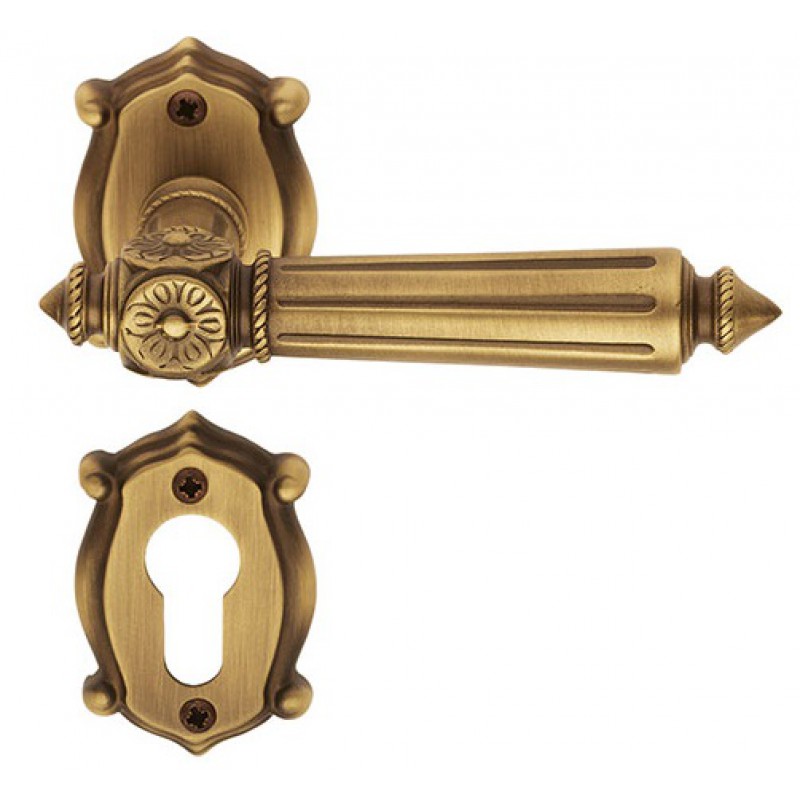 Patrizio Classique PFS Pasini Brass Door Handle with Rose and Escutcheon