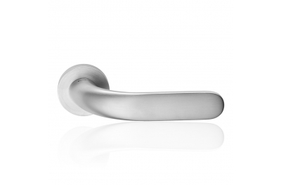 Point Satin Chrome Finish Door Handle With Rose With Sophisticated Shape Linea Calì Design