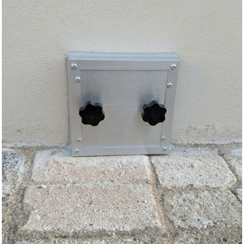 Flood Protection Cover for Window Well 25x25 cm Watertight Seal