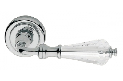 Veronica Polished Chrome Door Handle on Rosette Linea Calì Crystal