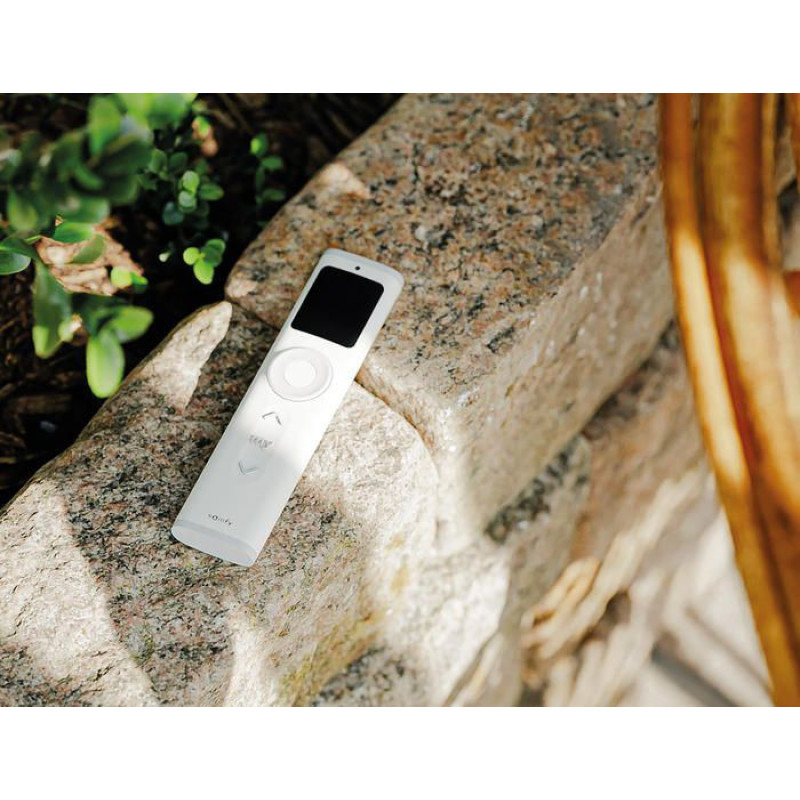 Ysia Patio io Somfy 16-Channel Smart Remote Control for Outdoor Use